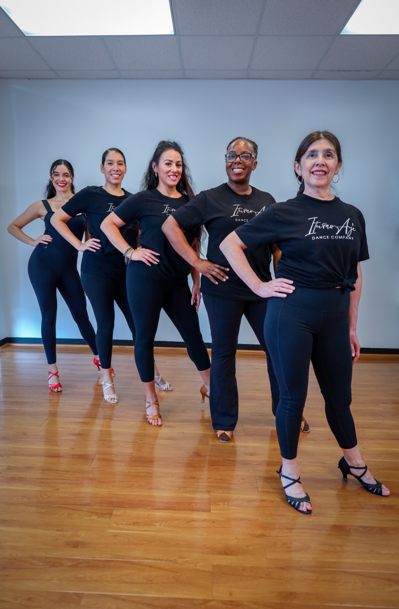 ÌDÁSÍLẸ̀ beginner ladies team